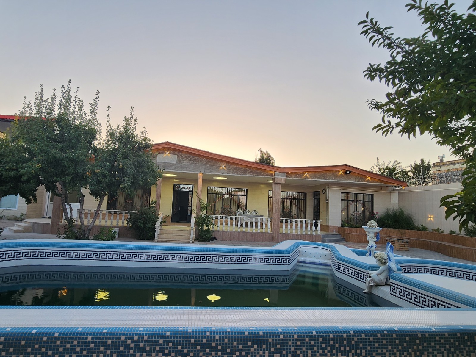 نمای ساختمان