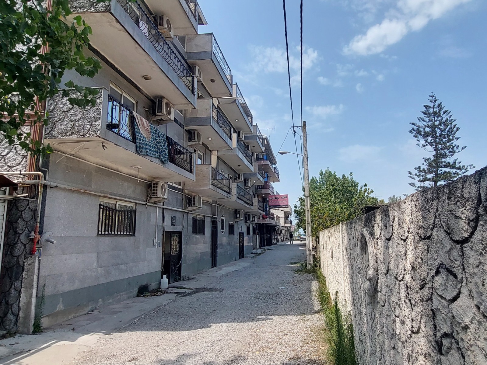 نمای بیرونی ساختمان