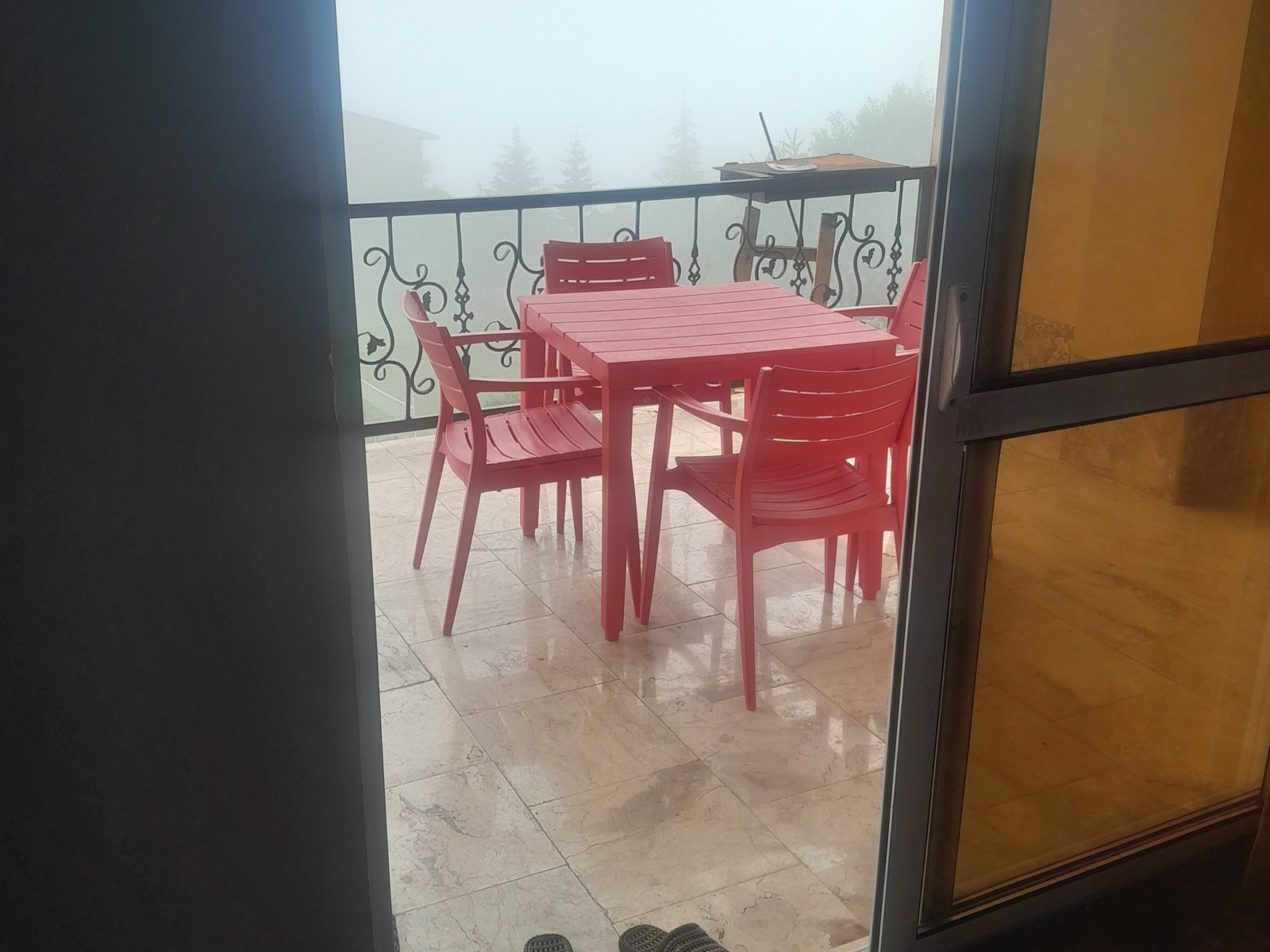نمای بیرونی ساختمان