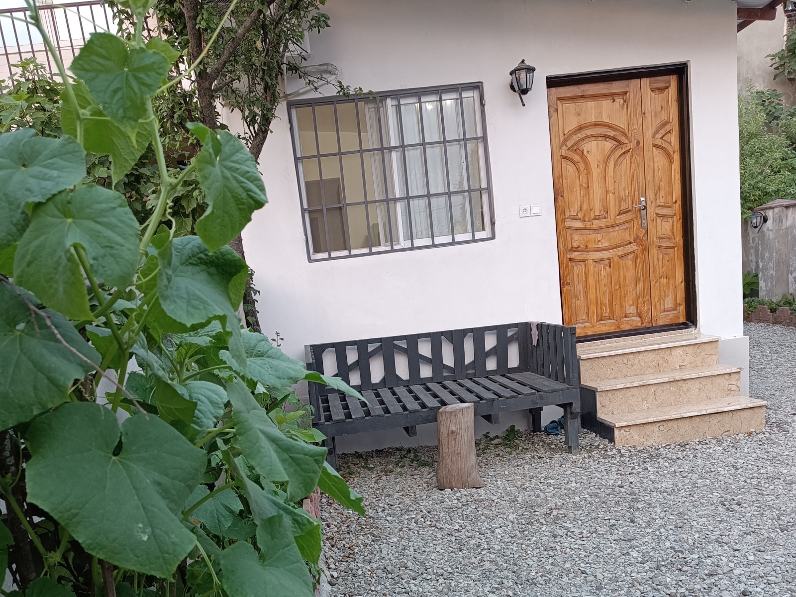 نمای بیرونی ساختمان نمای بیرونی ساختمان