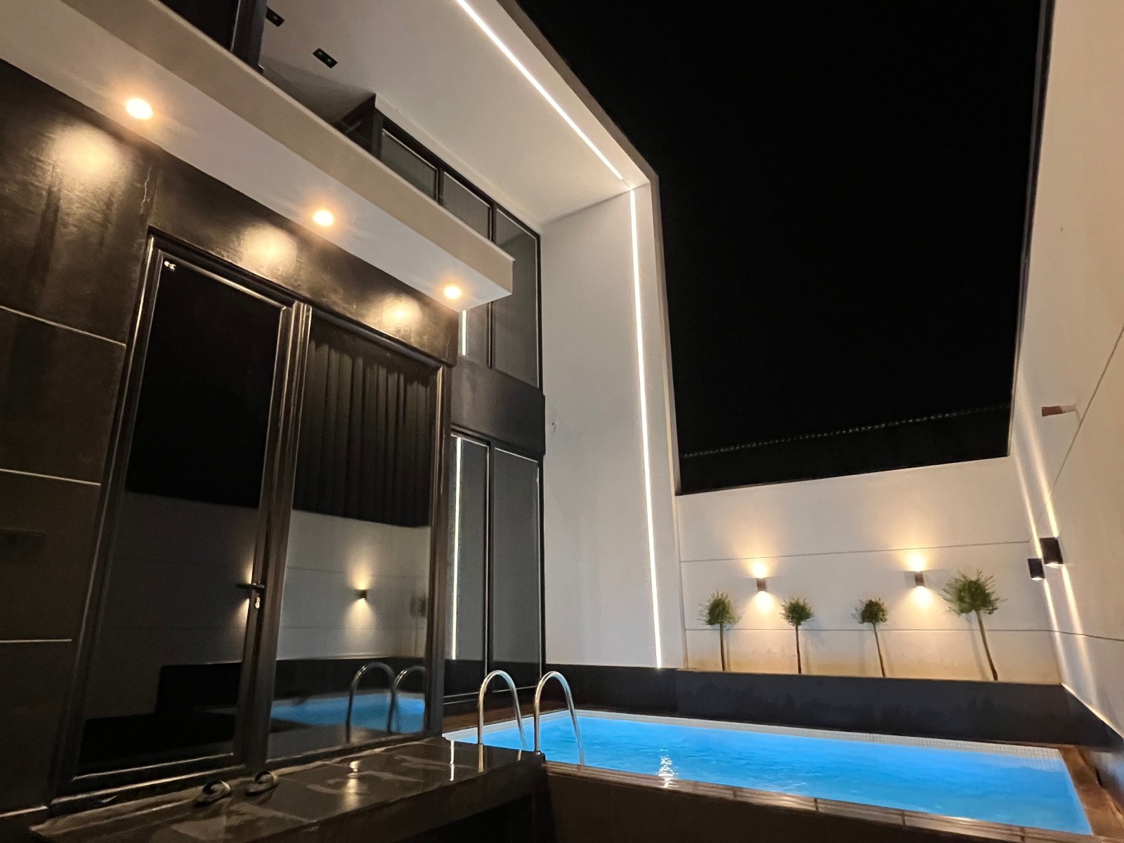 استخر استخر