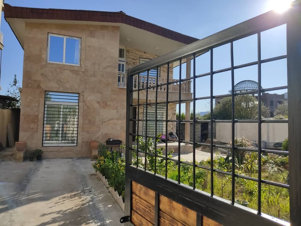 نمای بیرونی ساختمان