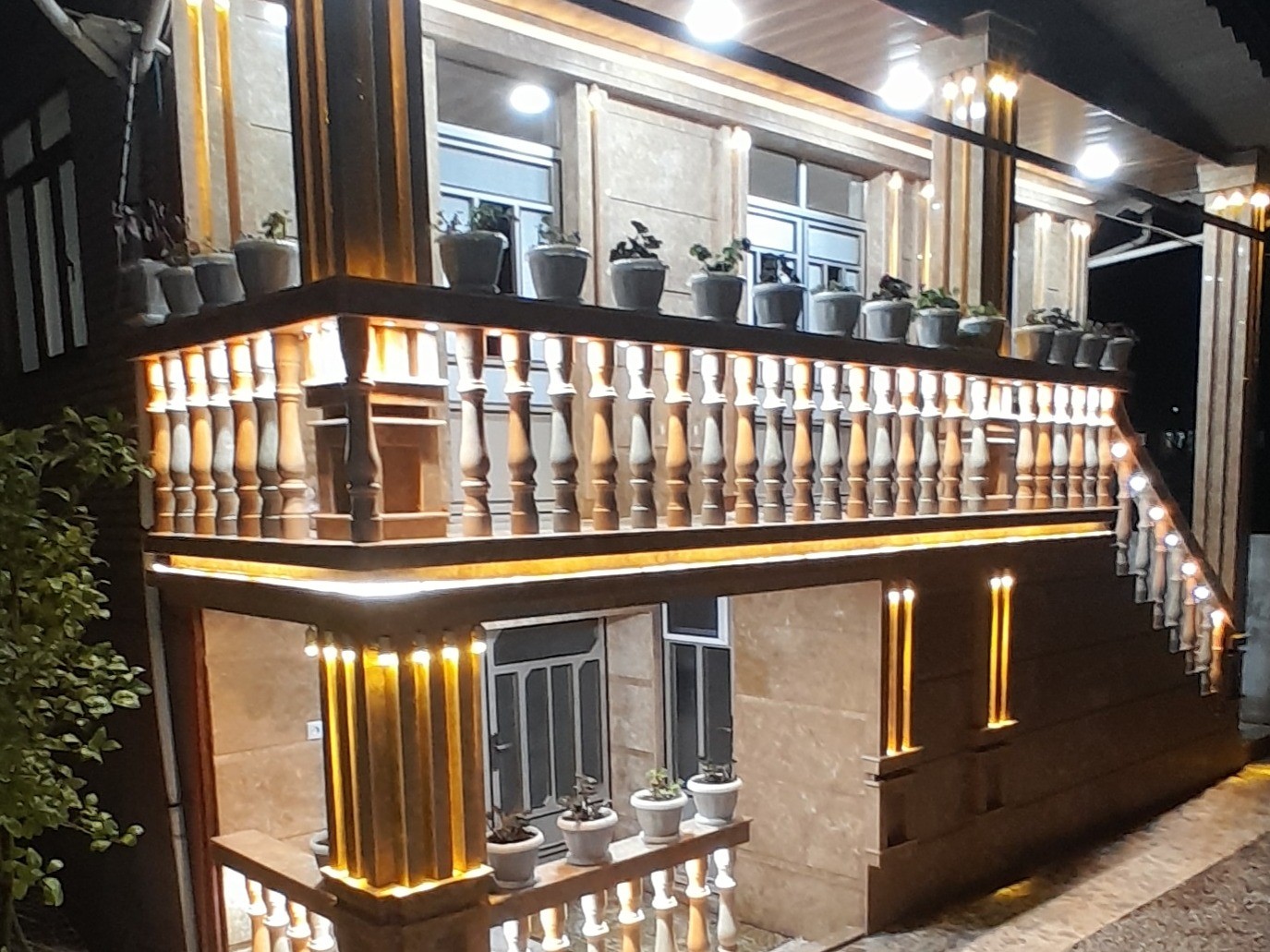 نمای بیرونی ساختمان نمای بیرونی ساختمان