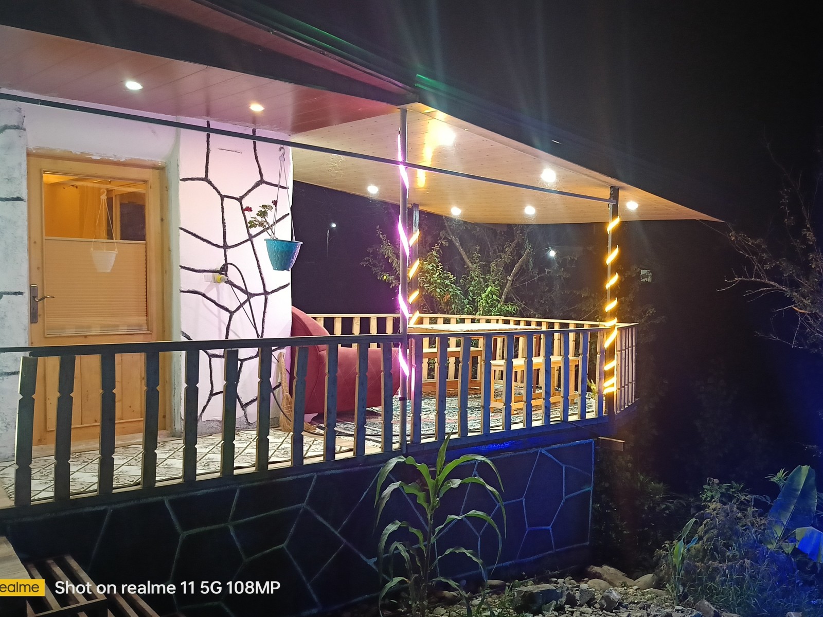 نمای بیرونی ساختمان نمای بیرونی ساختمان