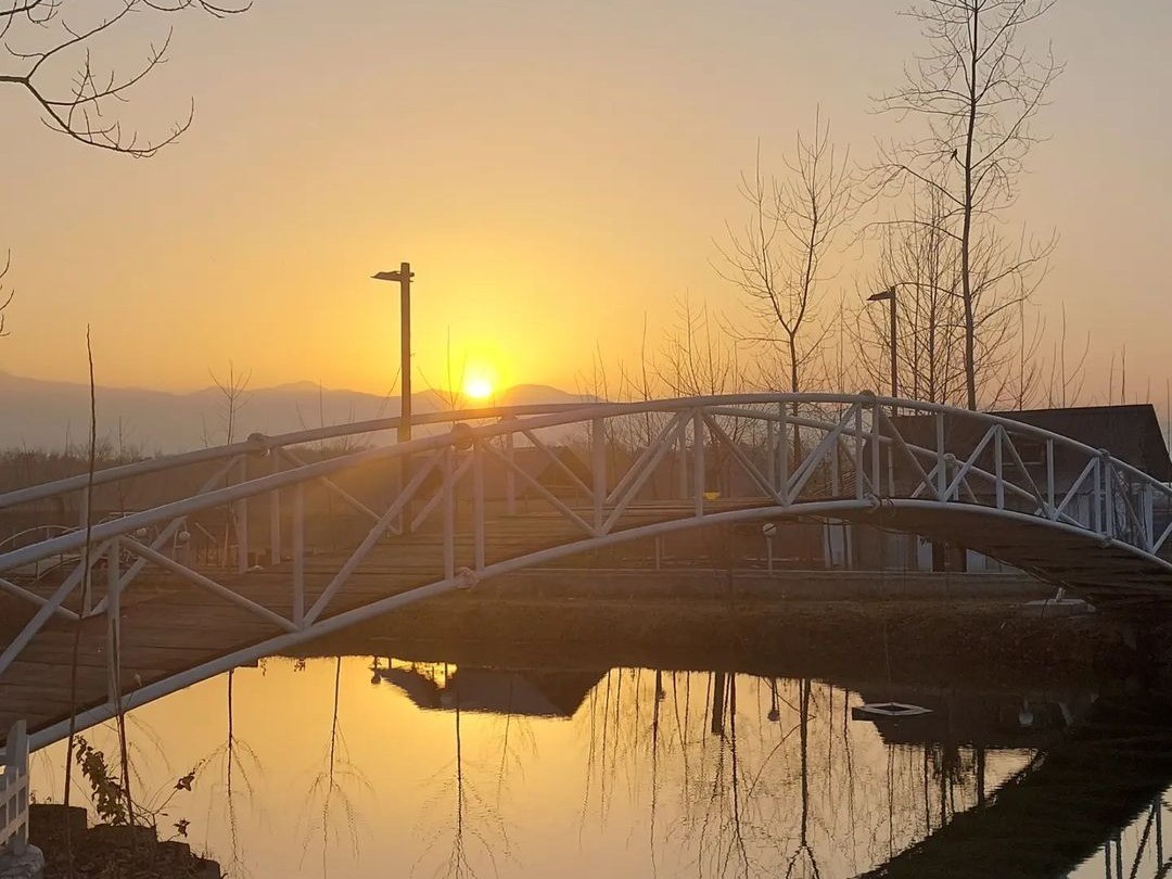 نمای بیرونی ساختمان نمای بیرونی ساختمان