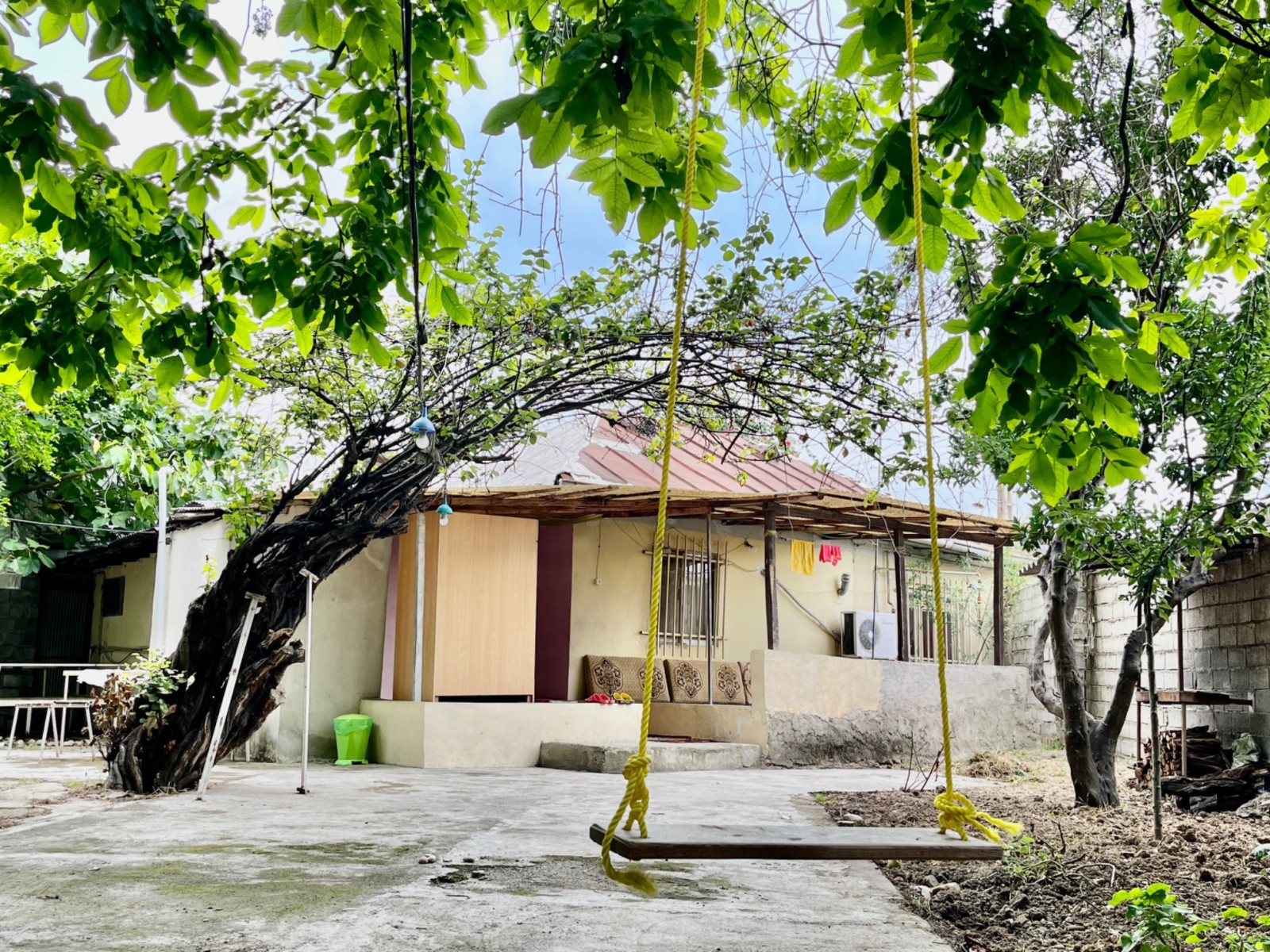 نمای بیرونی ساختمان نمای بیرونی ساختمان