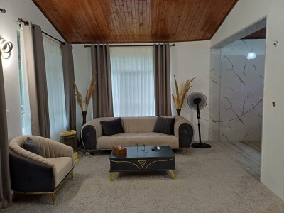 ویلای جنگلی در رویان با منظره جنگل