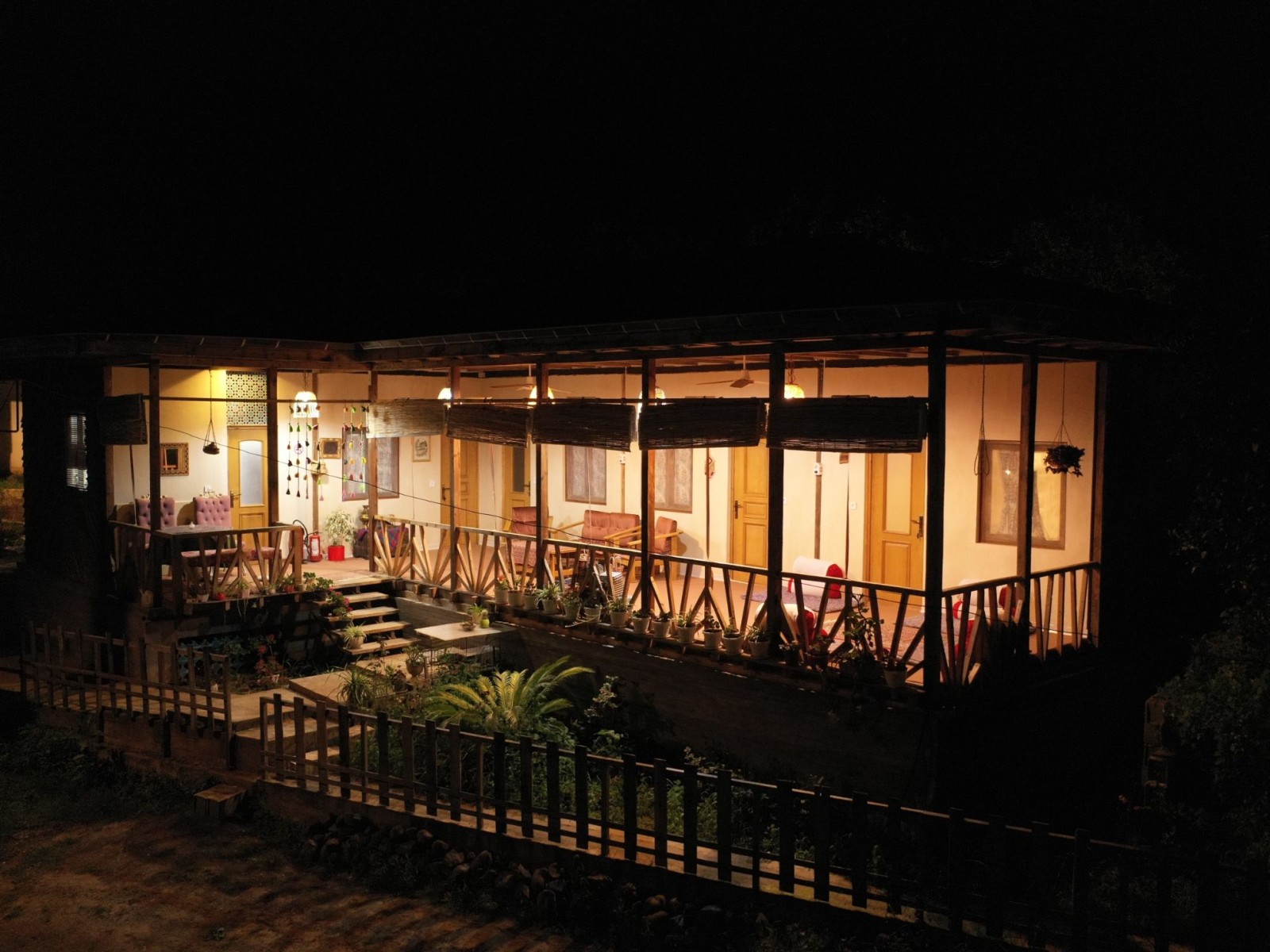 نمای بیرونی ساختمان نمای بیرونی ساختمان