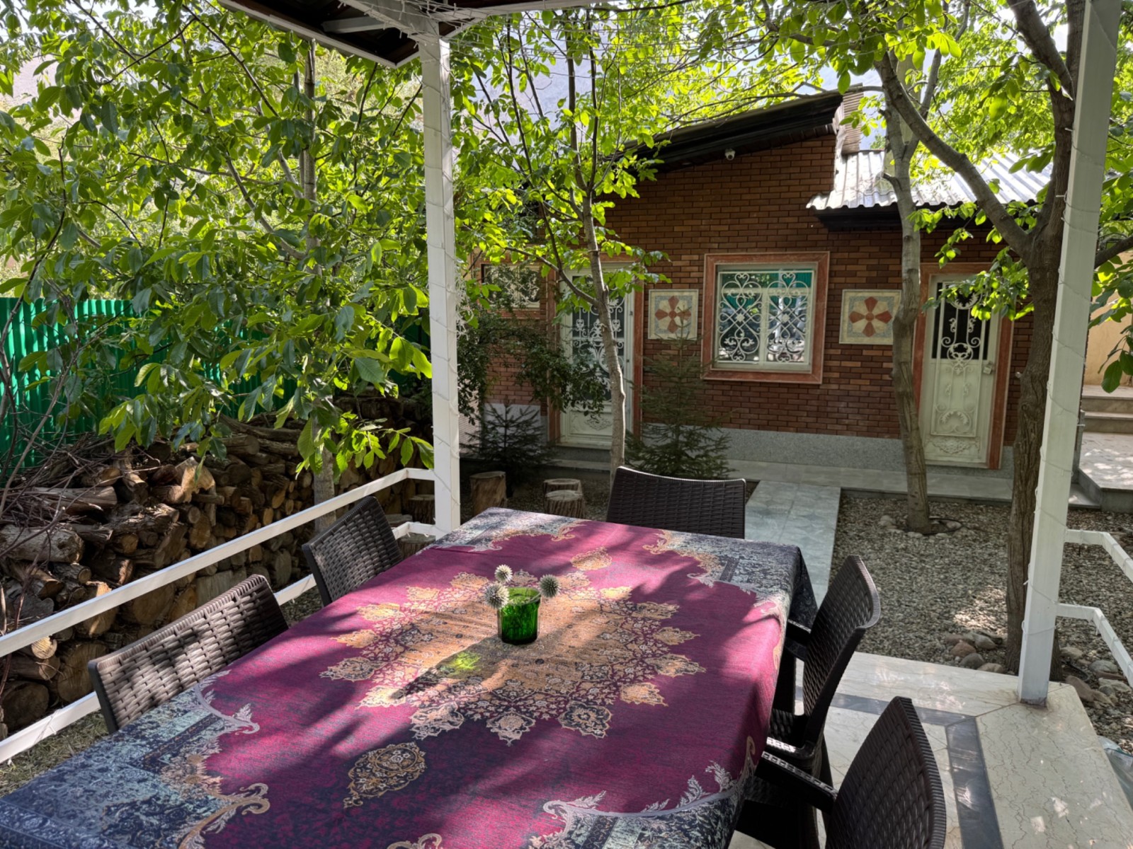 نمای بیرونی ساختمان