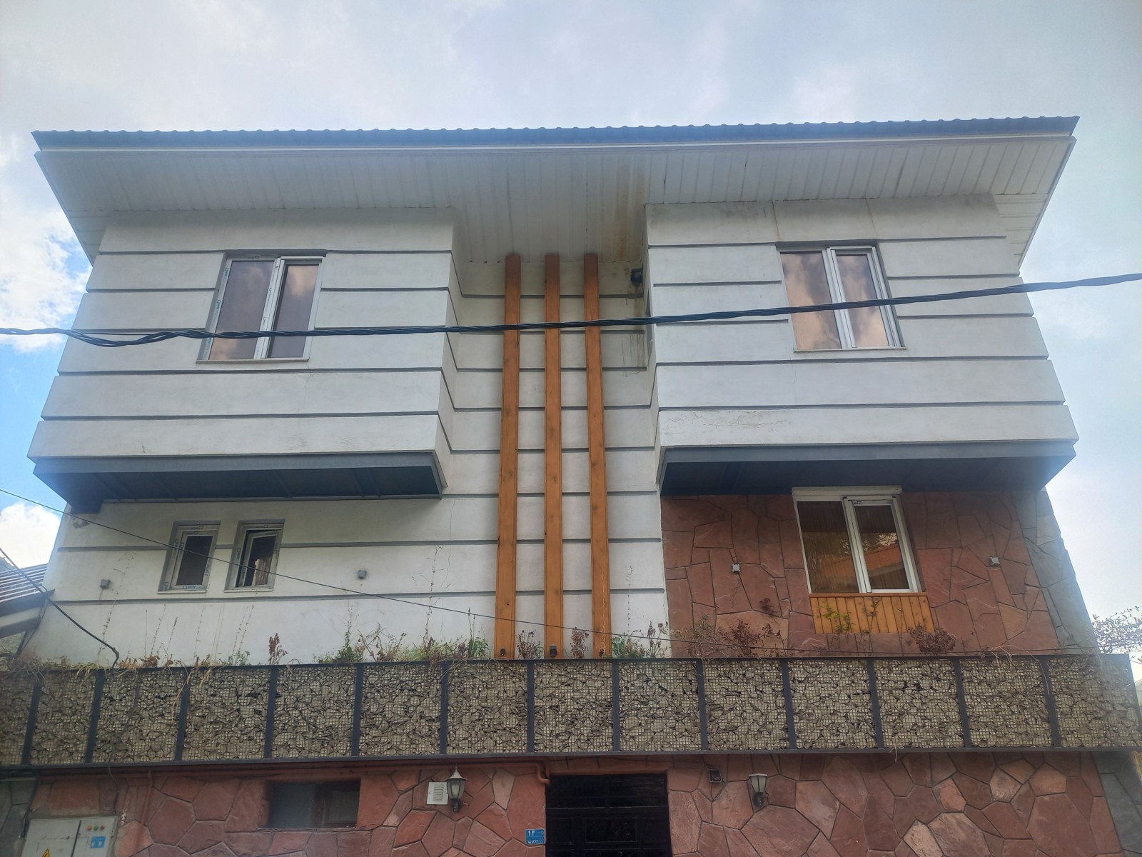 نمای بیرونی ساختمان نمای بیرونی ساختمان