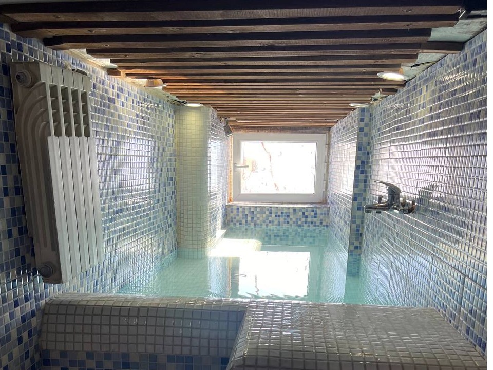 جکوزی جکوزی