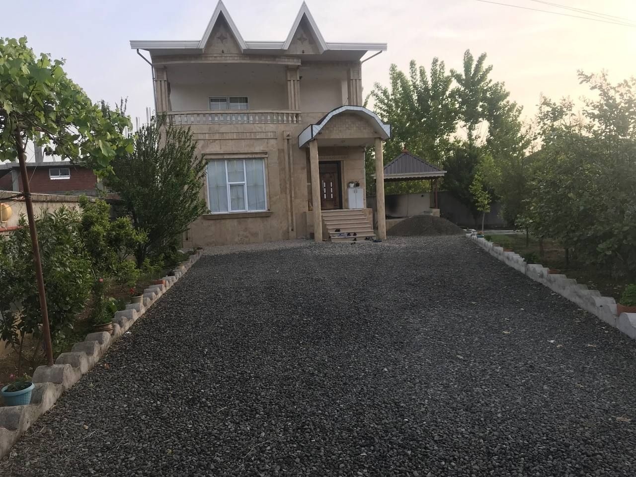 نمای بیرونی ساختمان