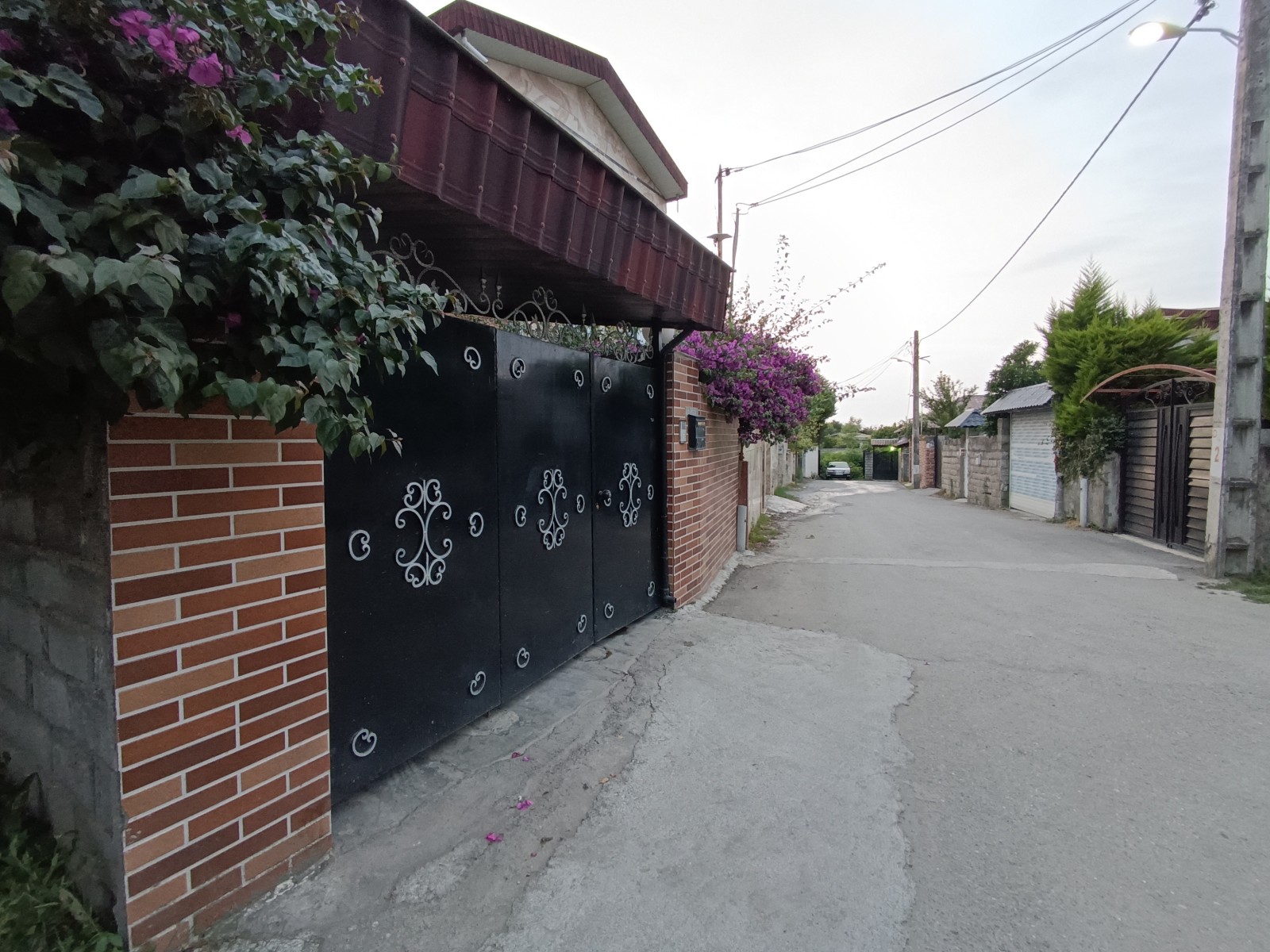 نمای بیرونی ساختمان نمای بیرونی ساختمان