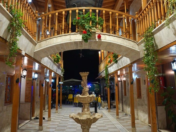 محوطه اقامتگاه