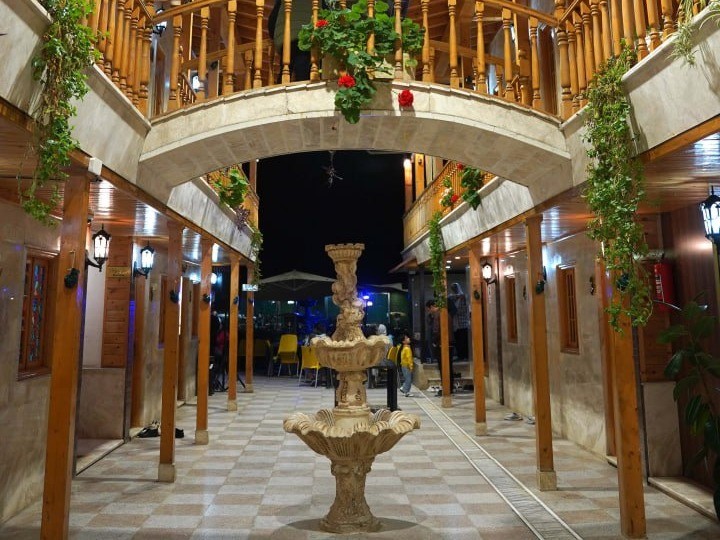 محوطه اقامتگاه