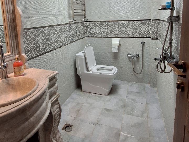 سرویس بهداشتی و حمام