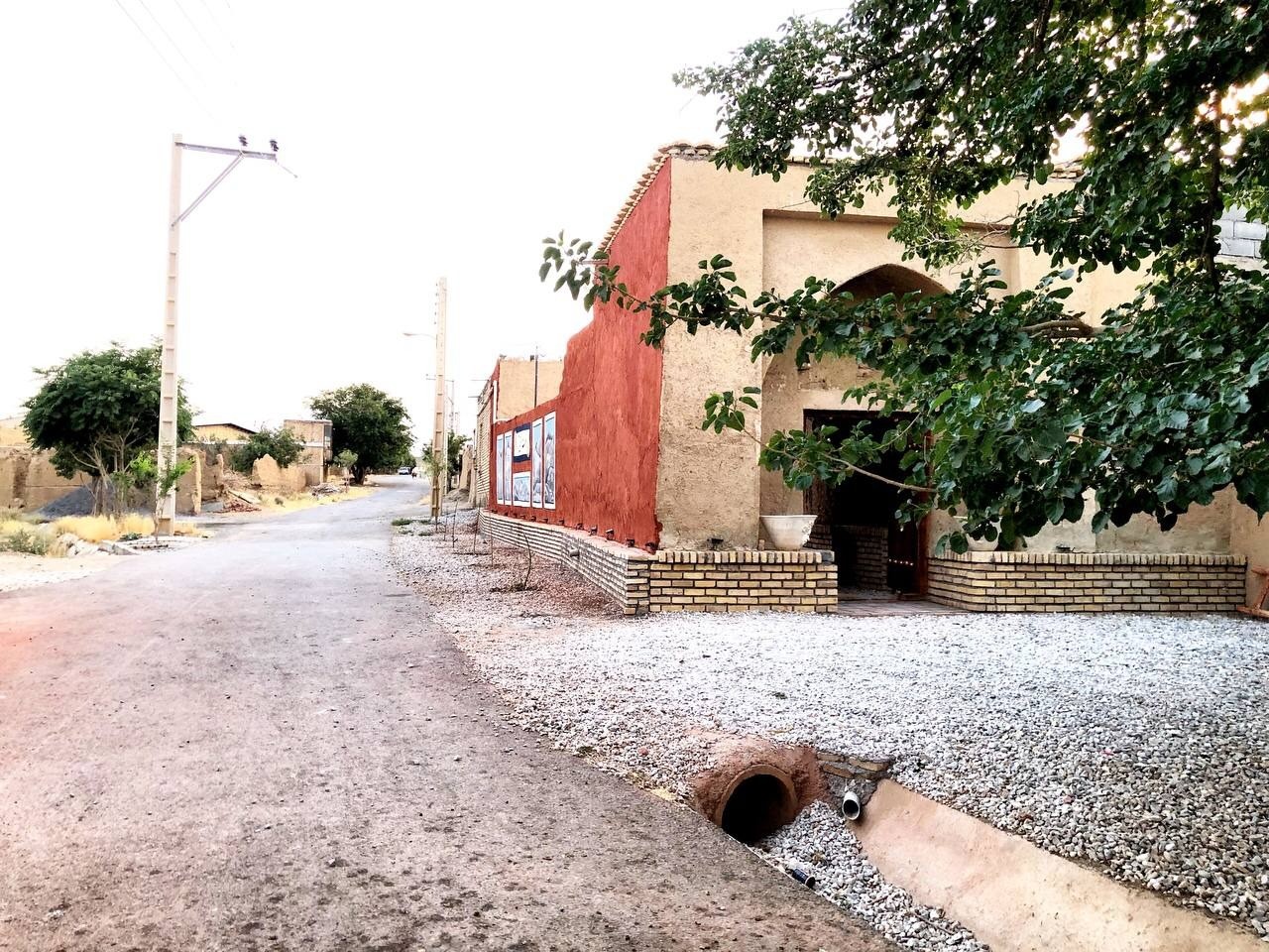 نمای بیرونی اقامتگاه