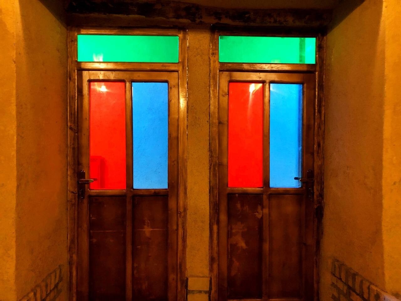 ورودی اتاق پذیرایی