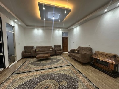 واحد ویلایی دو خوابه با حیاط