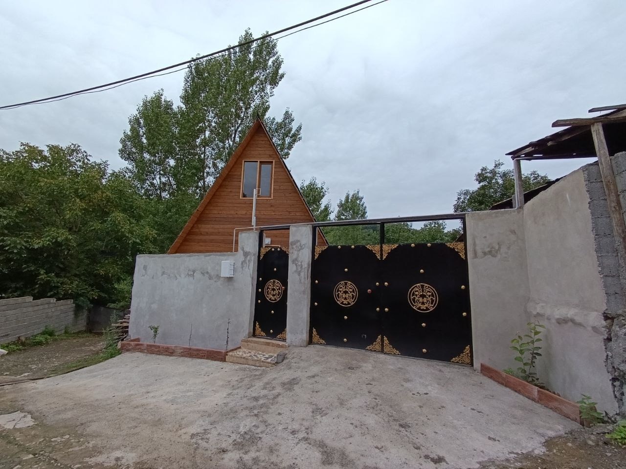 نمای بیرونی ساختمان