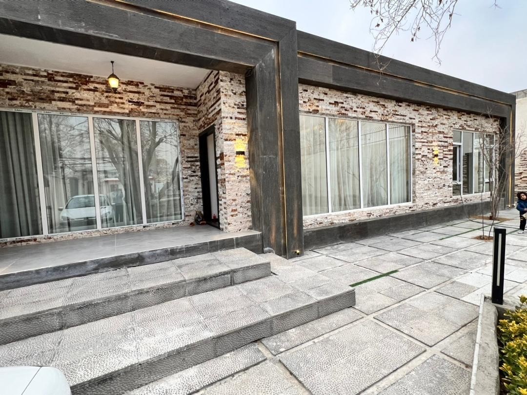 نمای بیرونی ساختمان