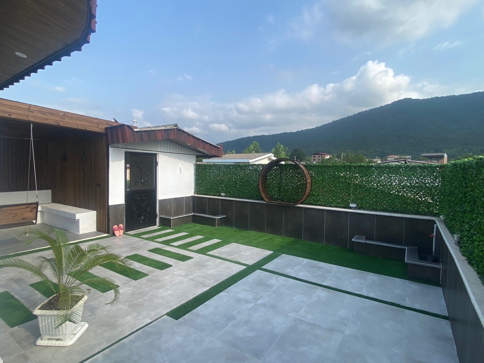 نمای بیرونی ساختمان