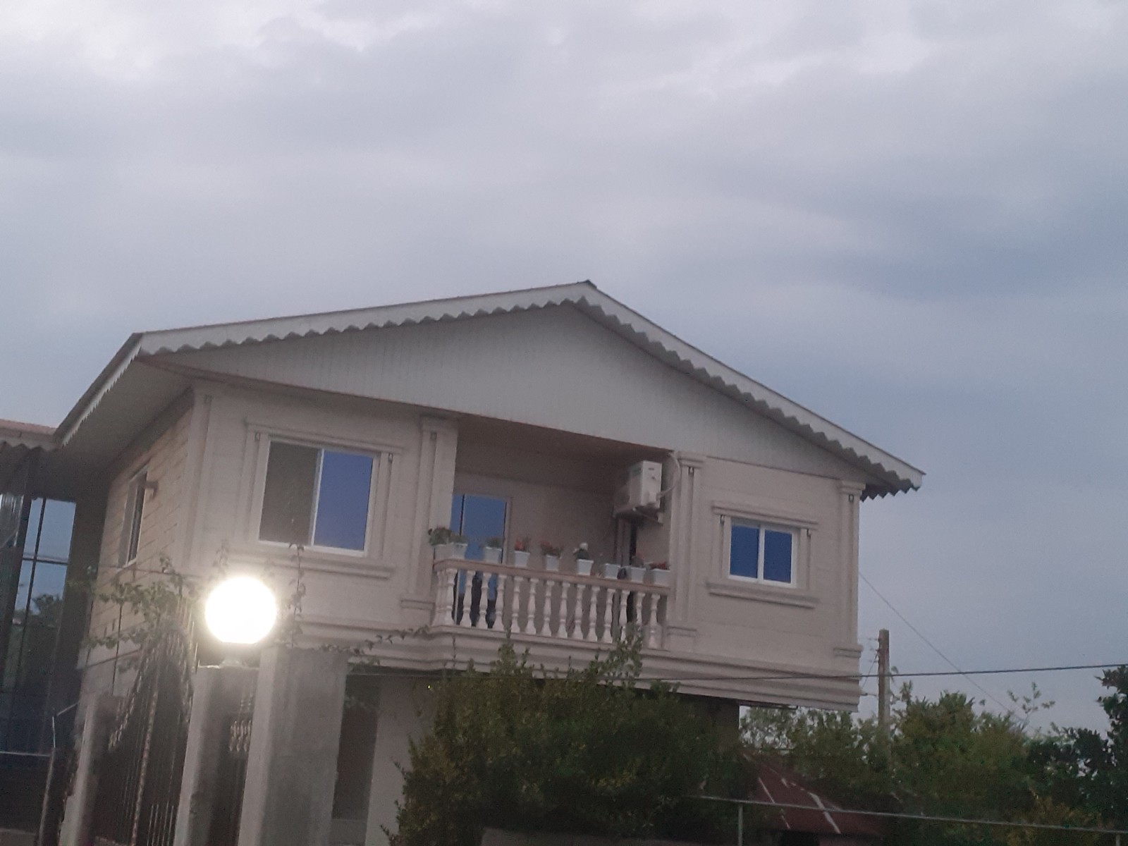 نمای بیرونی ساختمان