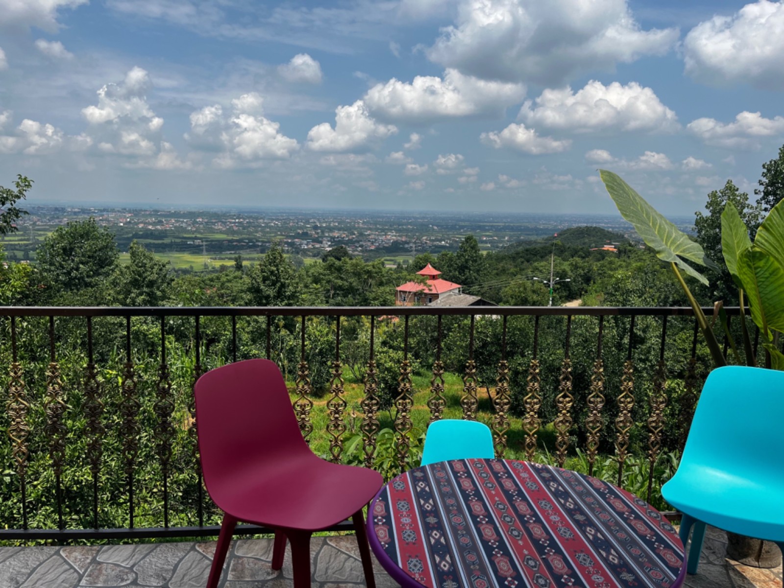 نمای بیرونی ساختمان نمای بیرونی ساختمان