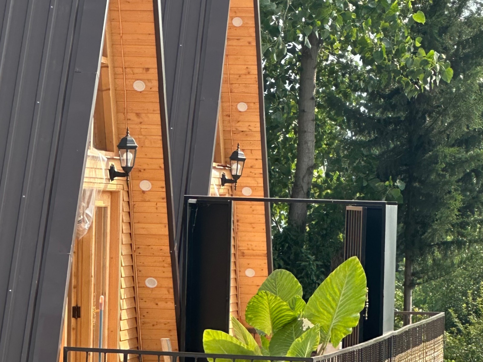 نمای بیرونی ساختمان نمای بیرونی ساختمان