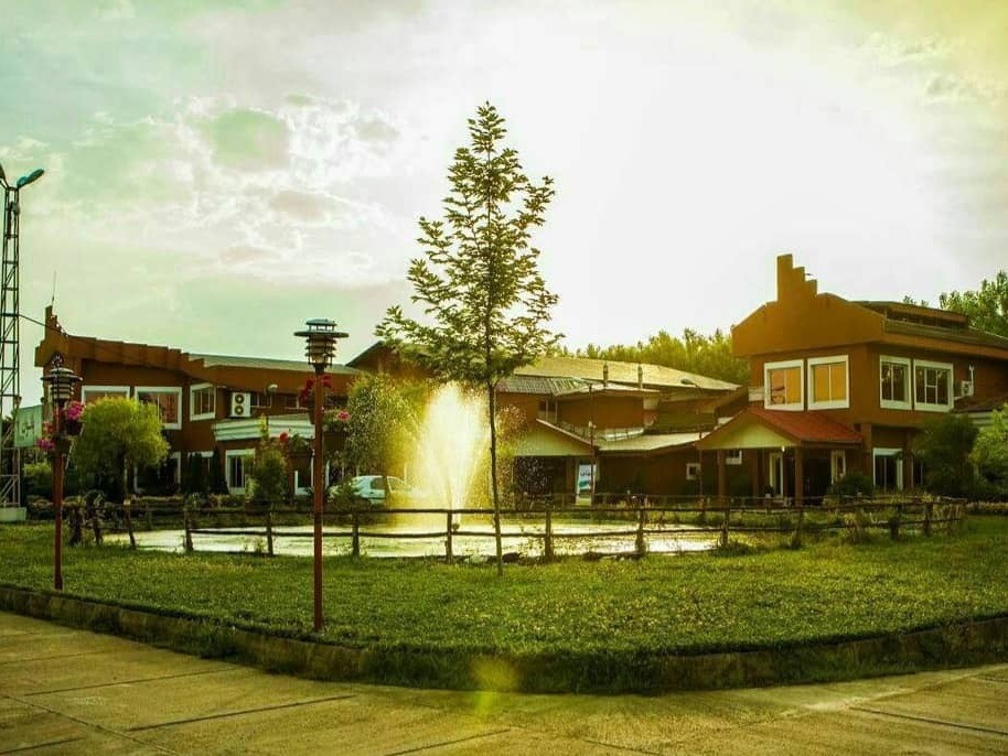 نمای بیرونی ساختمان نمای بیرونی ساختمان