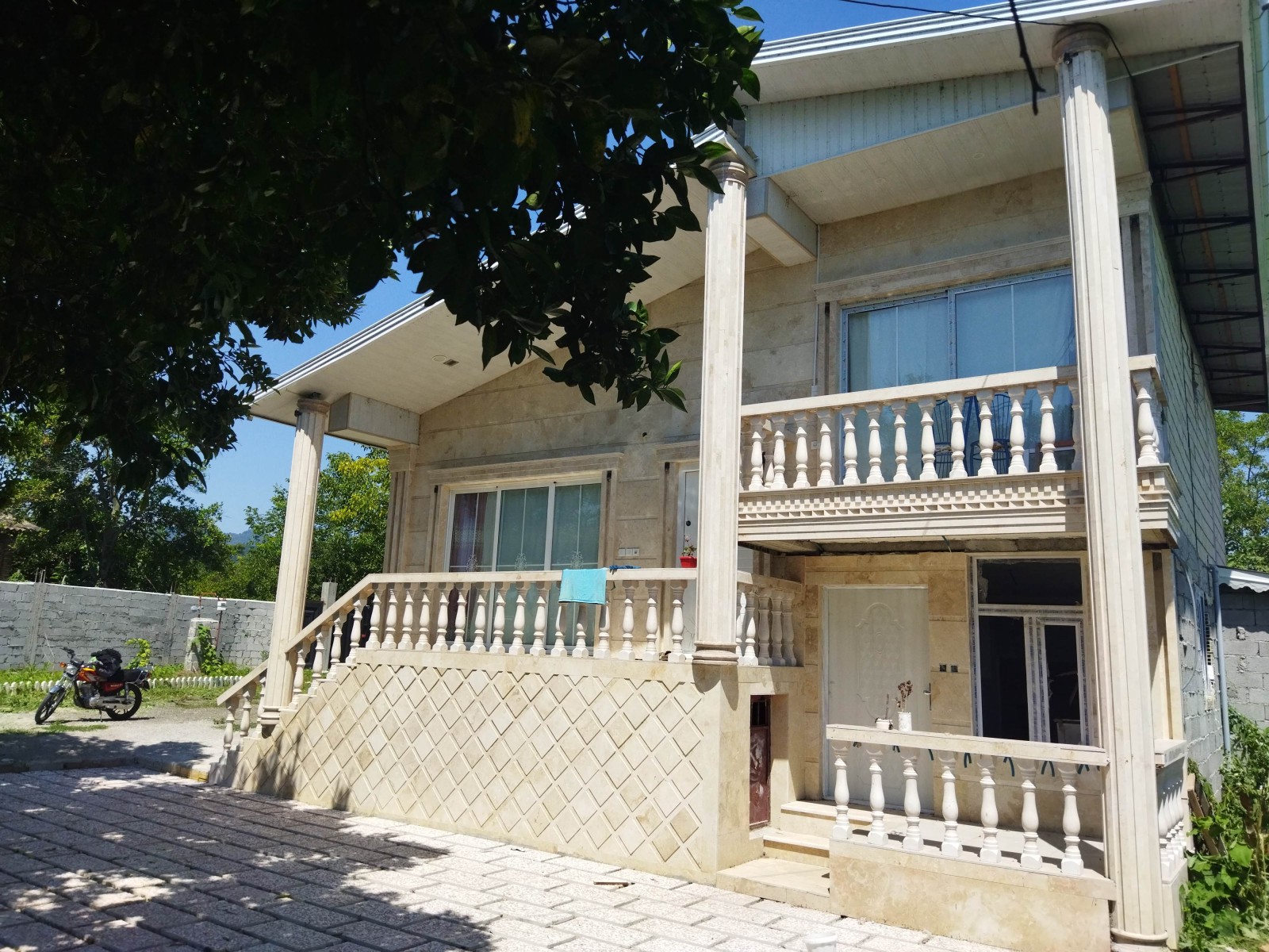 نمای بیرونی ساختمان نمای بیرونی ساختمان