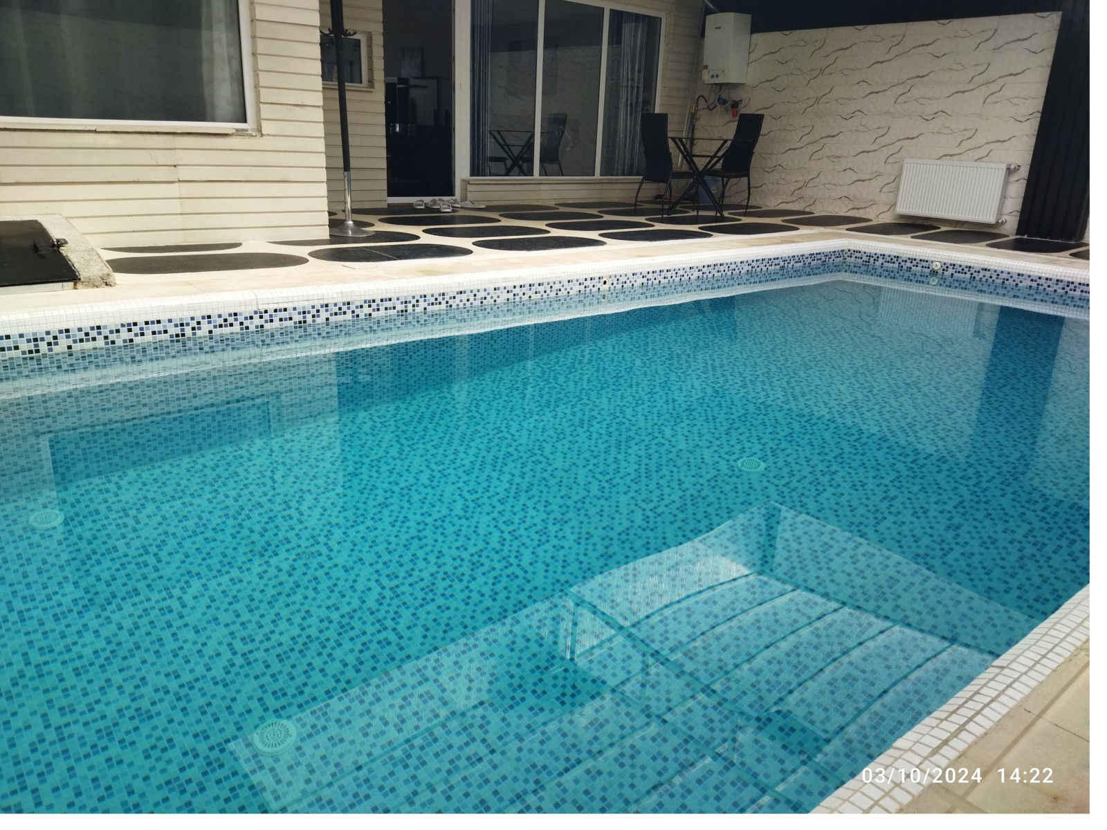 استخر استخر