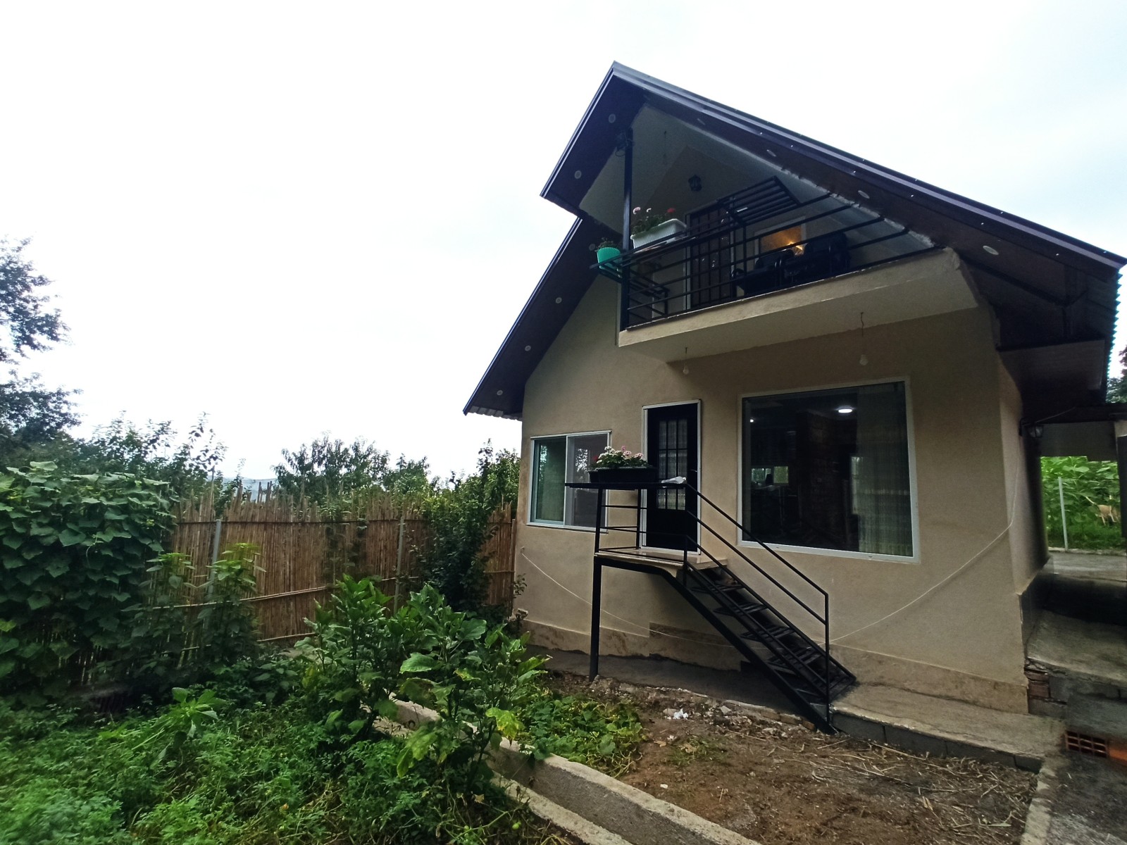 نمای بیرونی ساختمان نمای بیرونی ساختمان