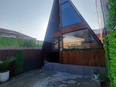 کلبه چوبی آریایی مجهز به جکوزی