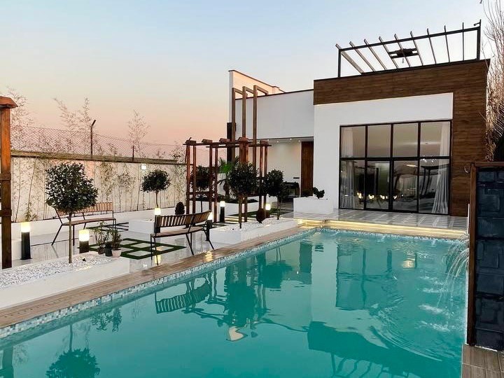 نمای بیرونی ساختمان