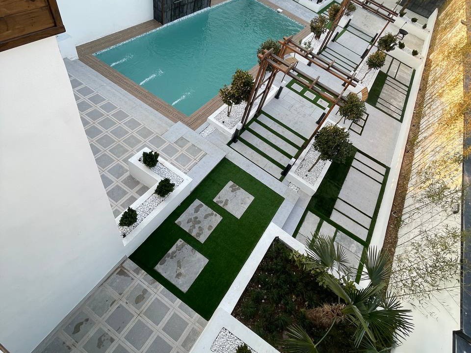 نمای بیرونی ساختمان