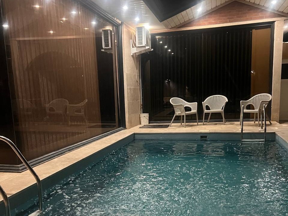 استخر استخر