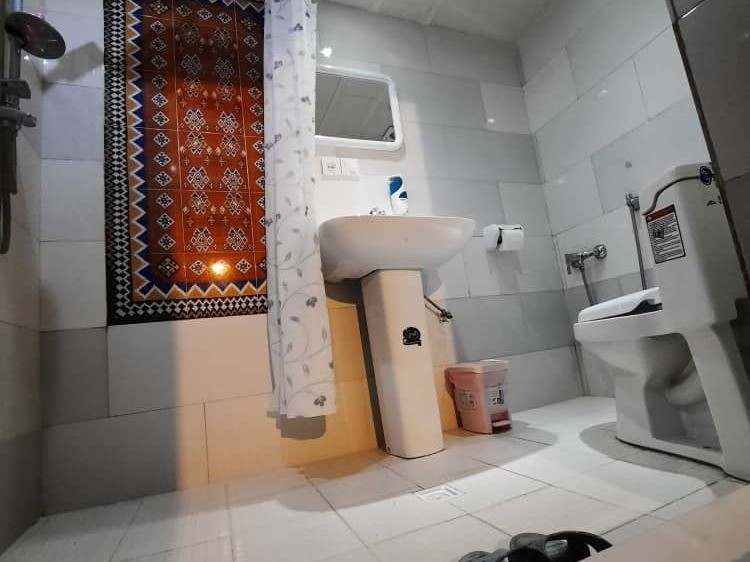 سرویس بهداشتی و حمام