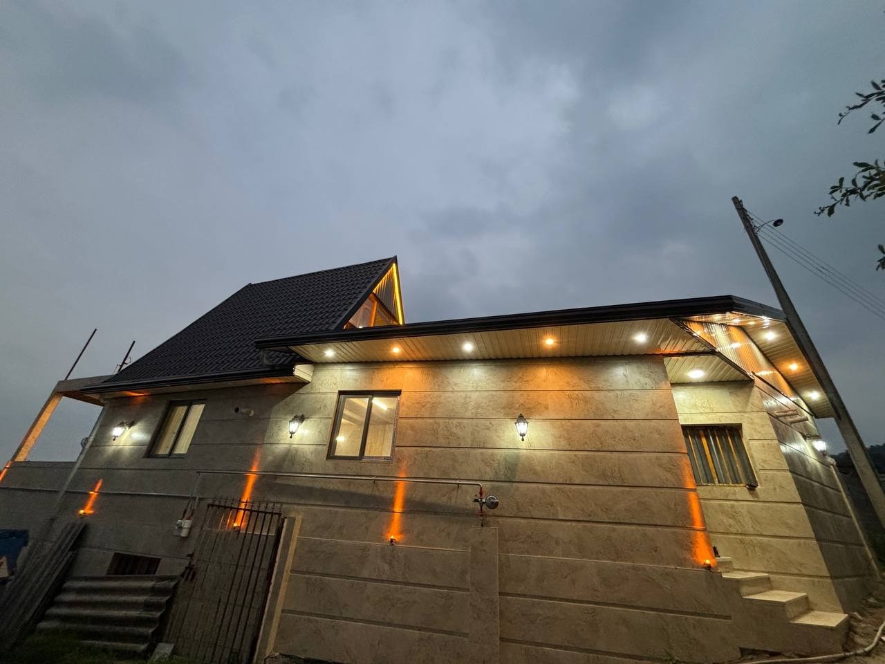 نمای بیرونی ساختمان نمای بیرونی ساختمان