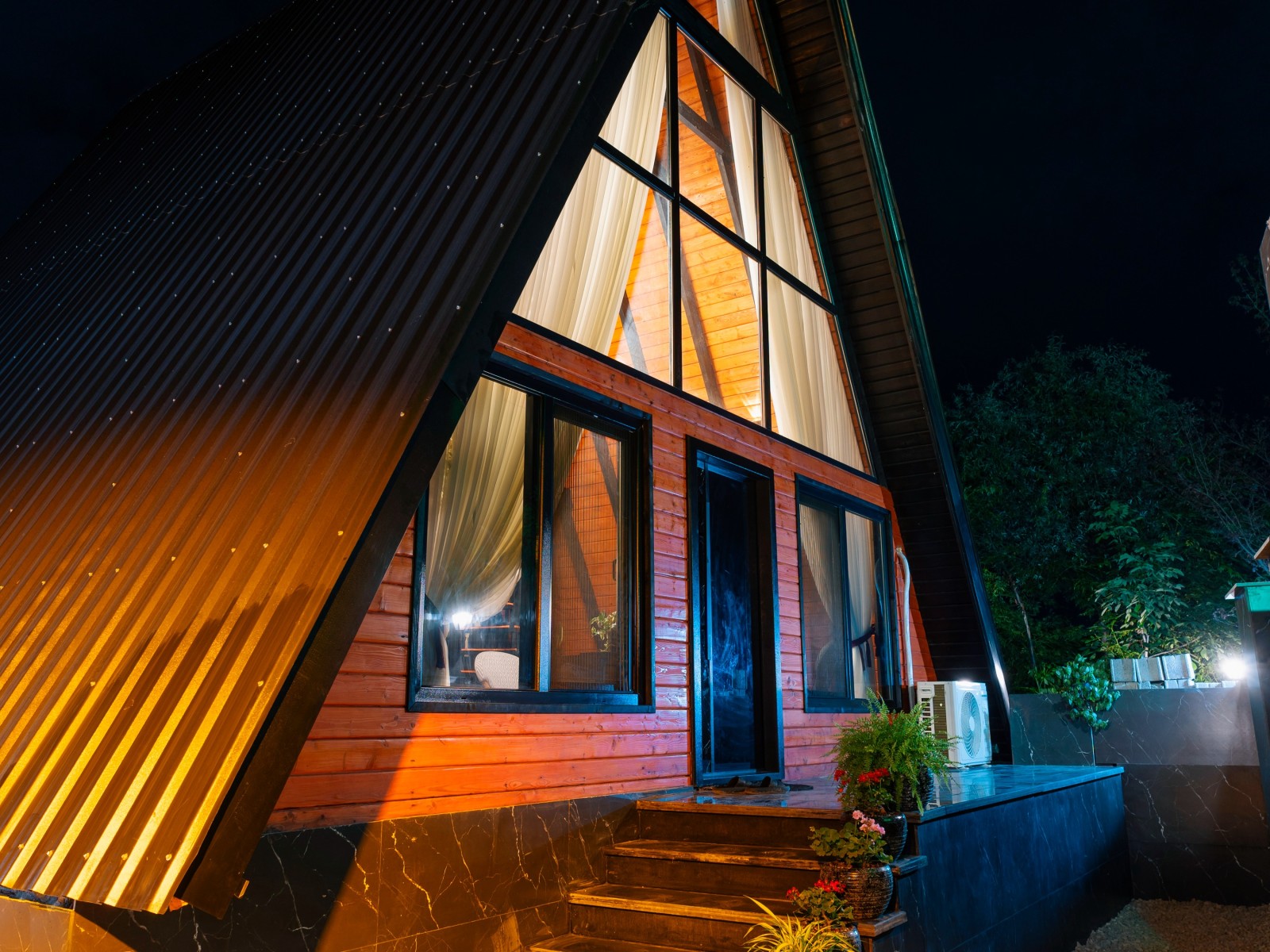 نمای بیرونی ساختمان نمای بیرونی ساختمان