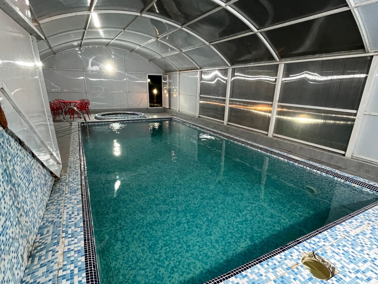 استخر استخر