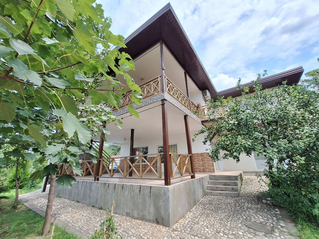 نمای بیرونی ساختمان