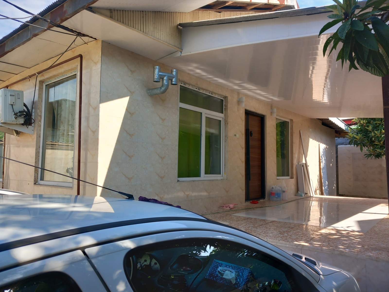 نمای بیرونی ساختمان نمای بیرونی ساختمان