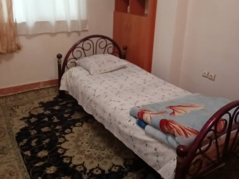 اتاق خواب با تخت یک نفره
