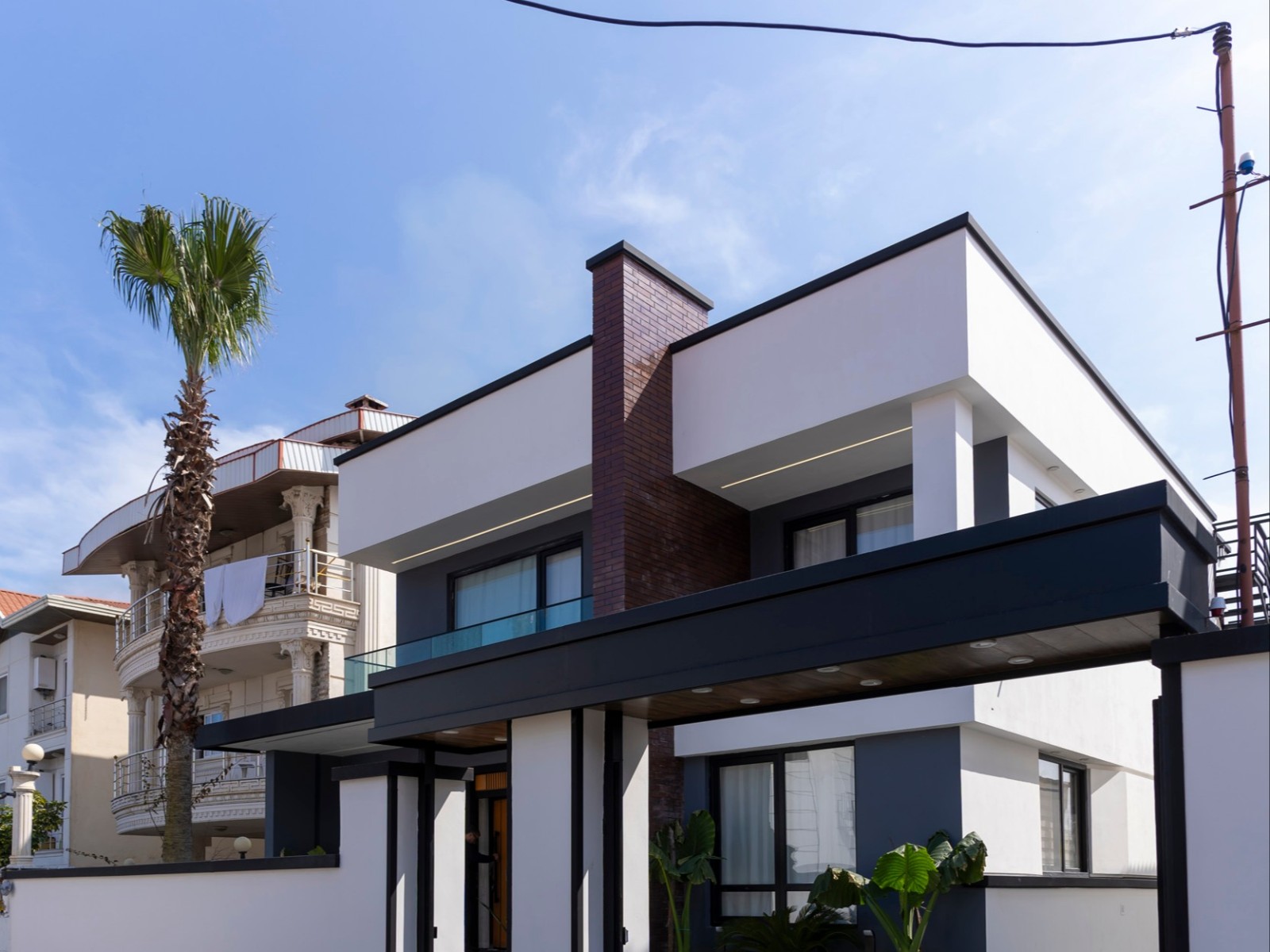 نمای بیرونی ساختمان نمای بیرونی ساختمان