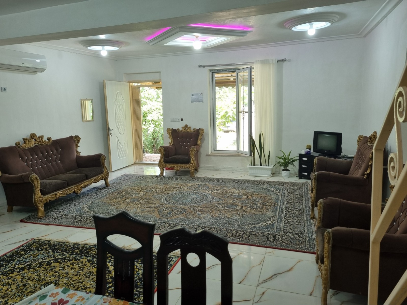 اتاق پذیرایی اتاق پذیرایی