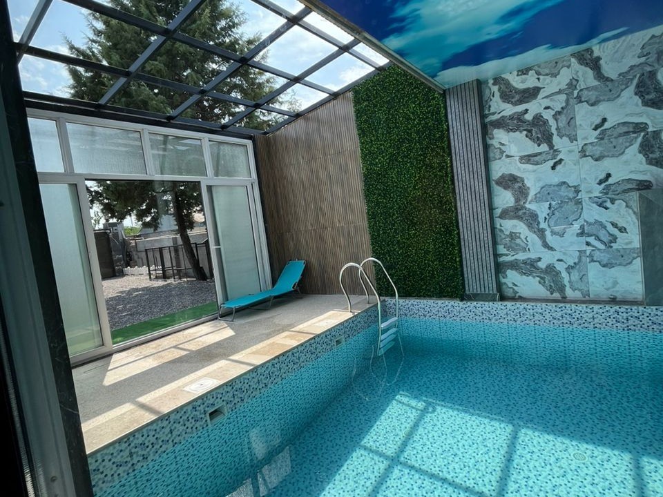 استخر استخر