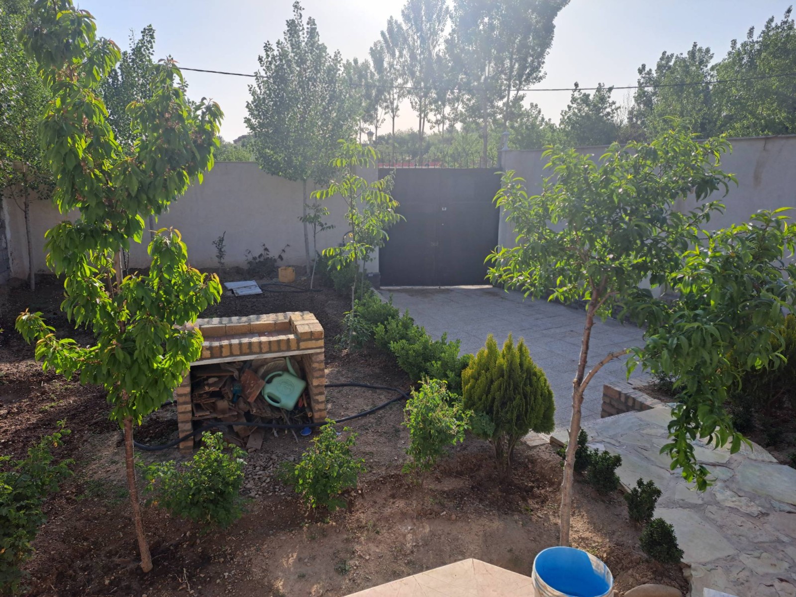 نمای بیرونی ساختمان