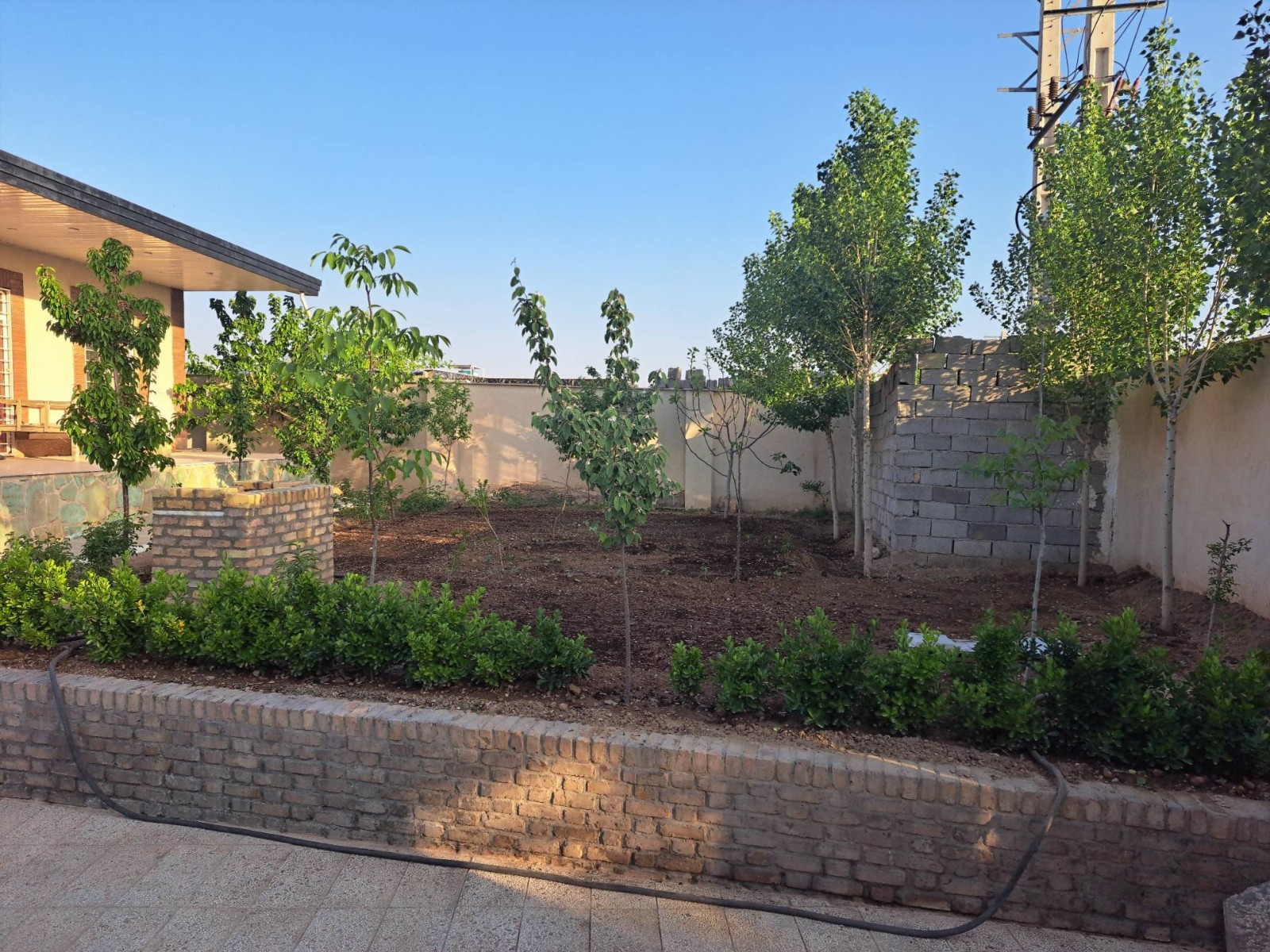 نمای بیرونی ساختمان