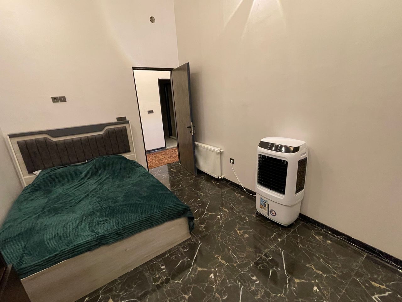 اتاق‌خواب 1